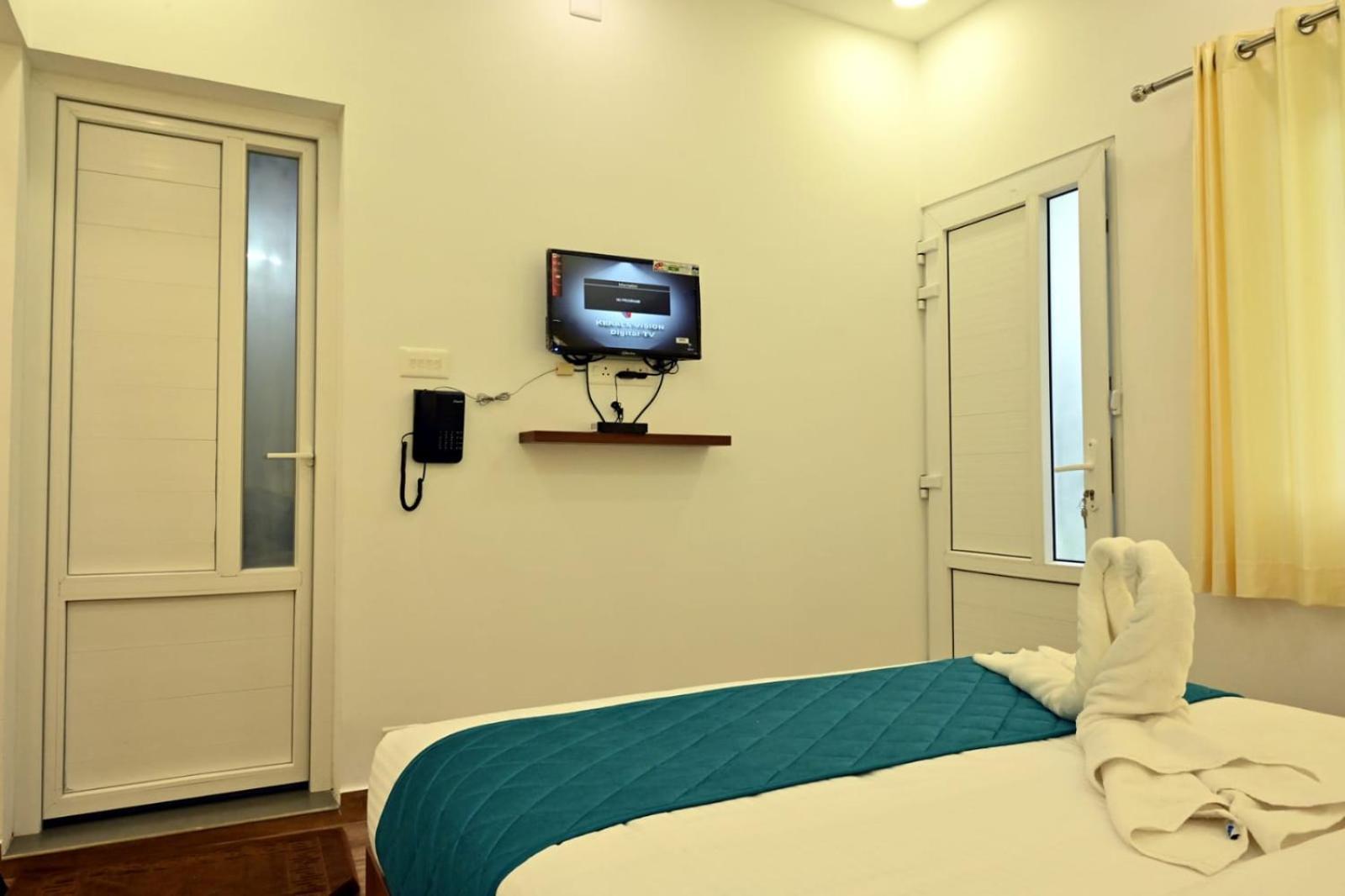 Misty Range Resorts Maraiyūr Екстериор снимка